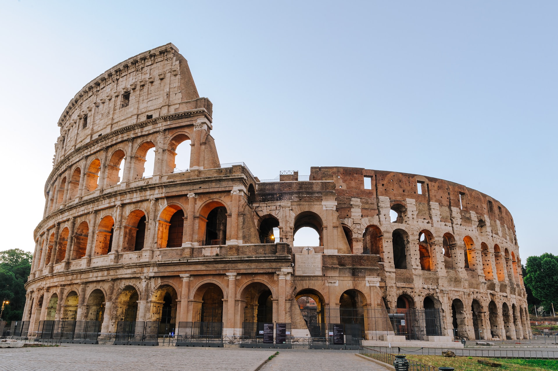 Discover Rome's Top Attractions & Hidden Gems
