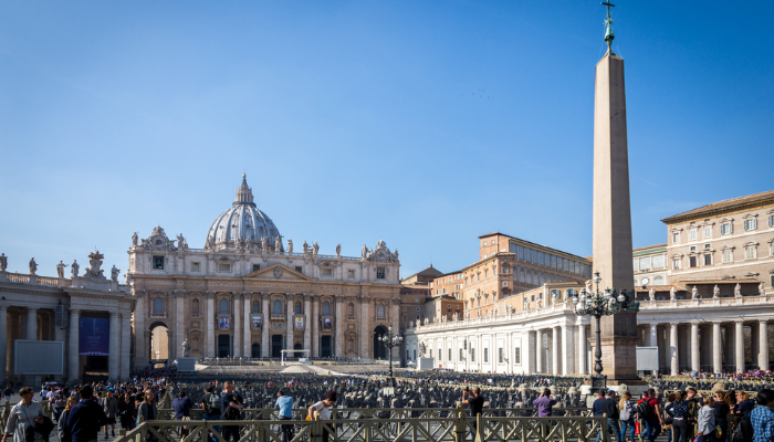 One of the top landmarks, Vatican, to add on your Rome itinerary while visiting Rome during Easter.