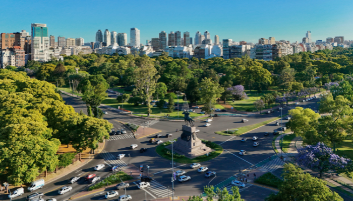 Buenos Aires city skyline and traffic surrounding a large green park